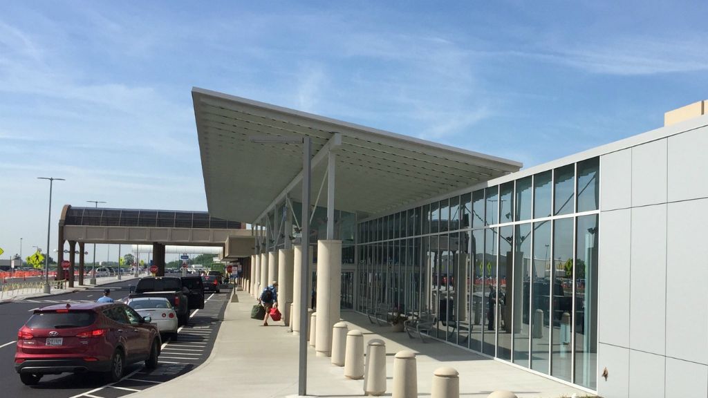 Breeze Airways Akron–Canton Airport – CAK Terminal