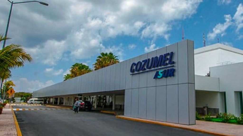 United Airlines Cozumel International Airport –     CZM Terminal