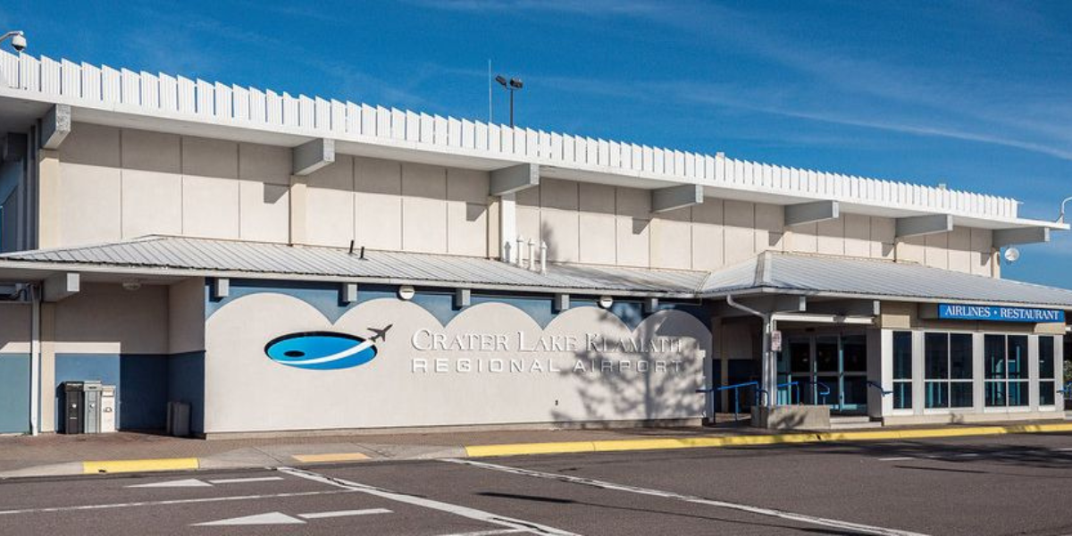 United Airlines Crater Lake Klamath Regional Airport – LMT Terminal
