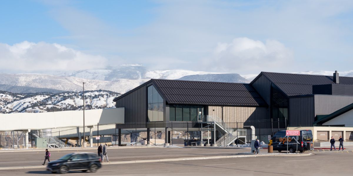 United Airlines Eagle County Regional Airport  – EGE Terminal