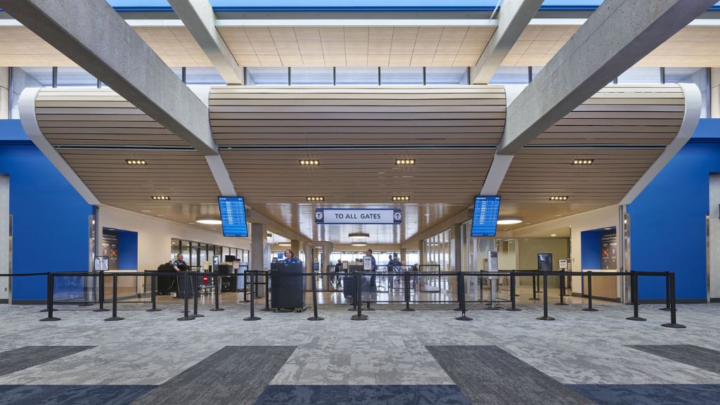Breeze Airways Evansville Regional Airport – EVV Terminal