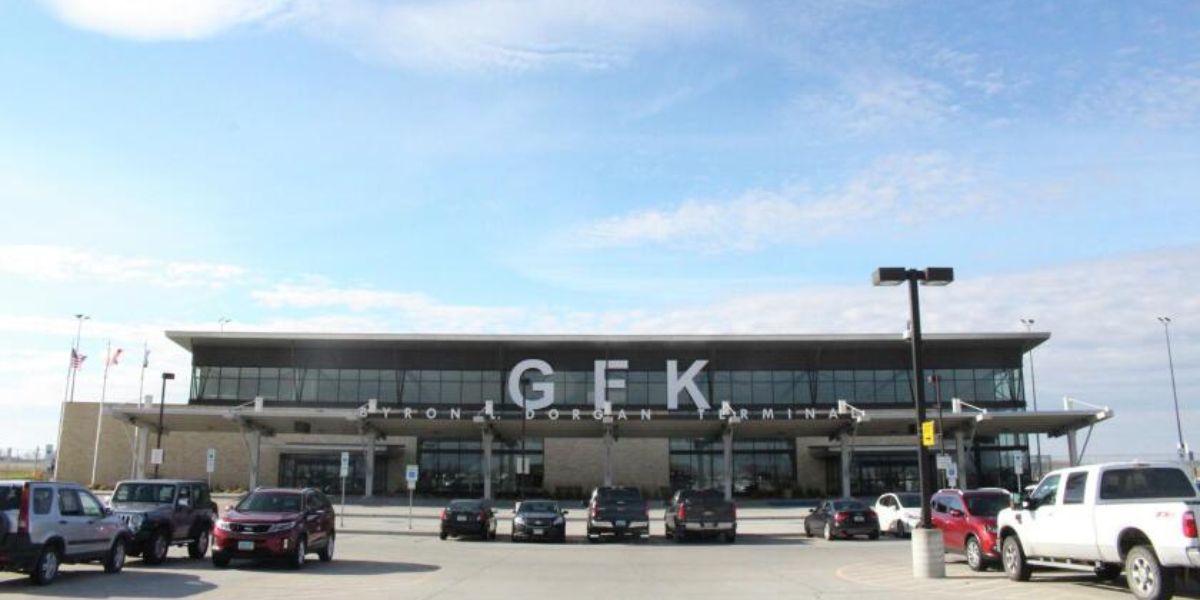 United Airlines Grand Forks International Airport – GFK Terminal