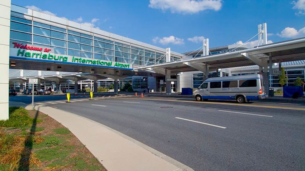 United Airlines Harrisburg International Airport – MDT Terminal