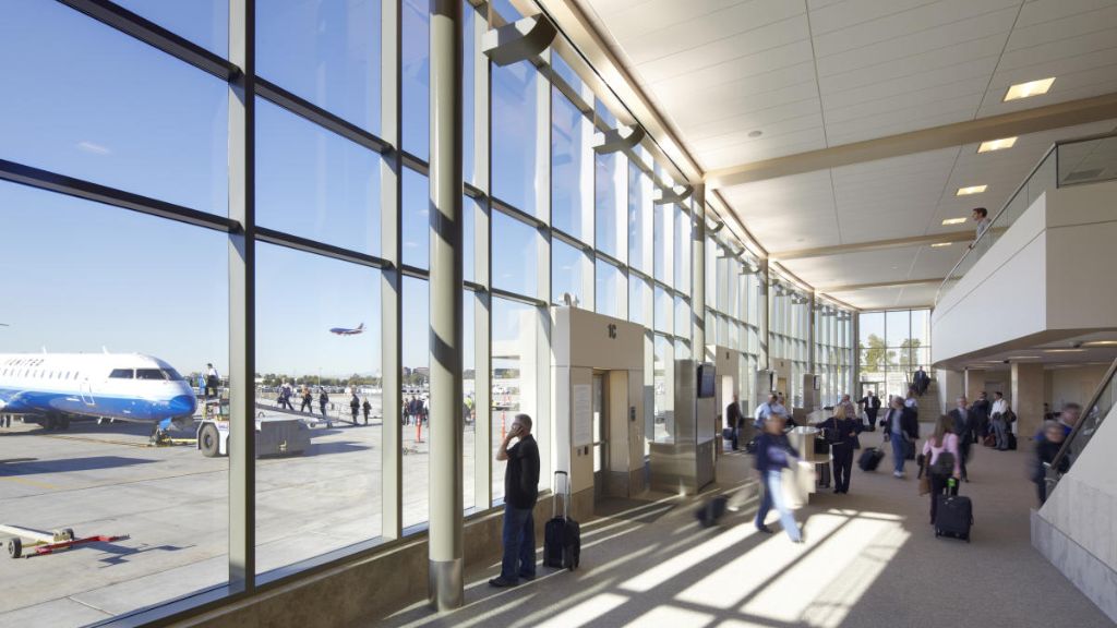 Breeze Airways John Wayne Airport – SNA Terminal