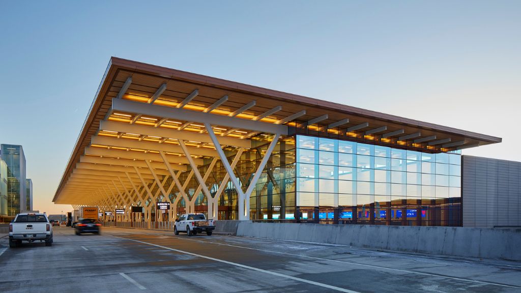 United Airlines Kansas City International Airport – MCI Terminal