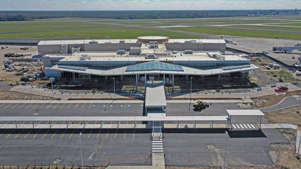 United Airlines Lafayette Regional Airport –  LFT Terminal