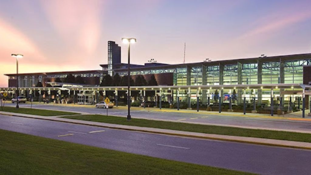 Breeze Airways Northwest Arkansas National Airport –  XNA Terminal