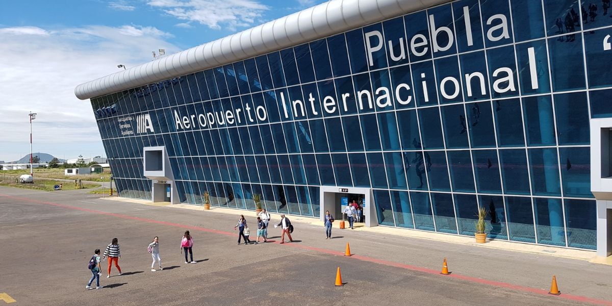 United Airlines Puebla International Airport –  PBC Terminal