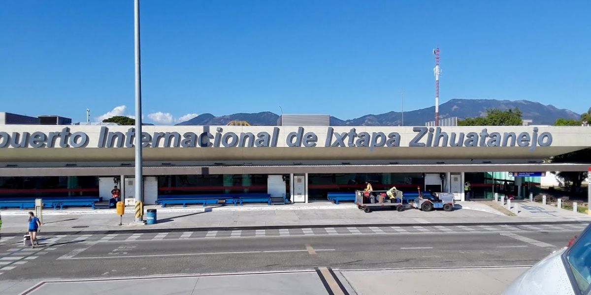United Airlines Zihuatanejo International Airport – ZIH Terminal