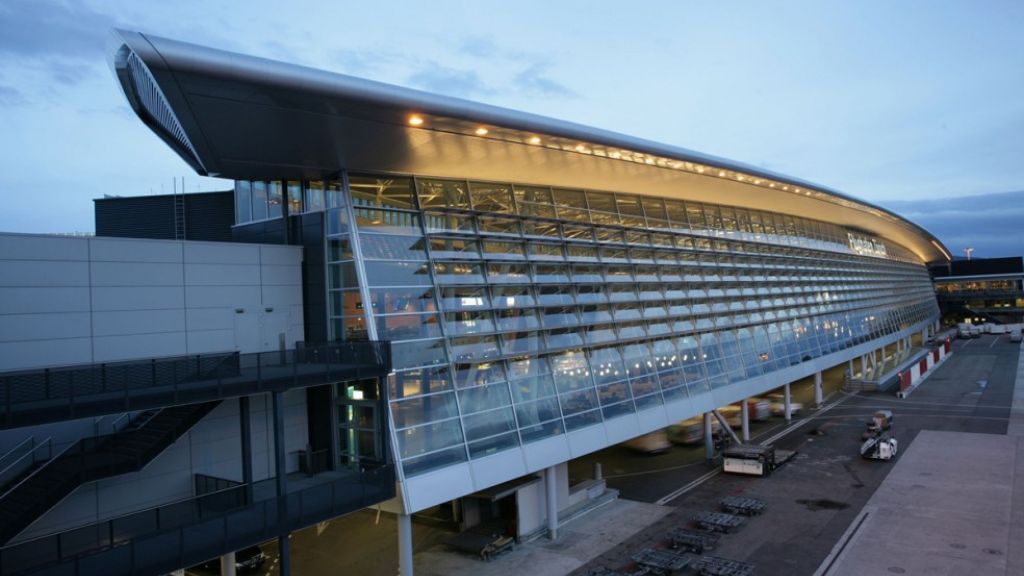 United Airlines Zurich International Airport – ZRH Terminal