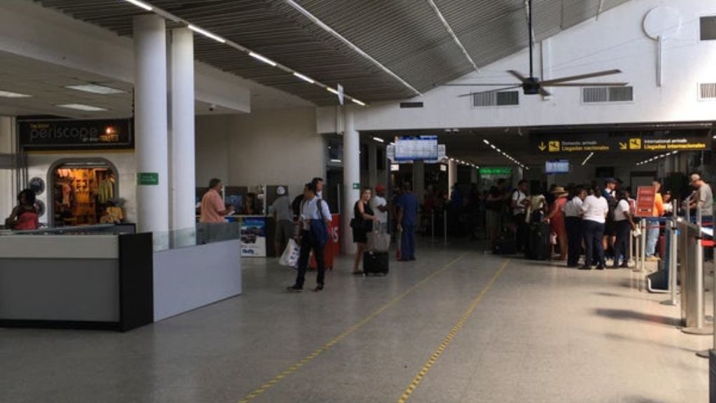 Delta Airlines Juan Manuel Gálvez International Airport – RTB Terminal