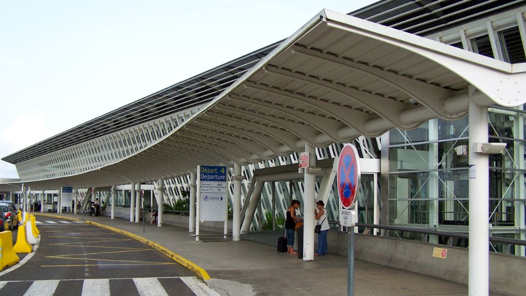 Delta Airlines Pointe-à-Pitre International Airport – PTP Terminal