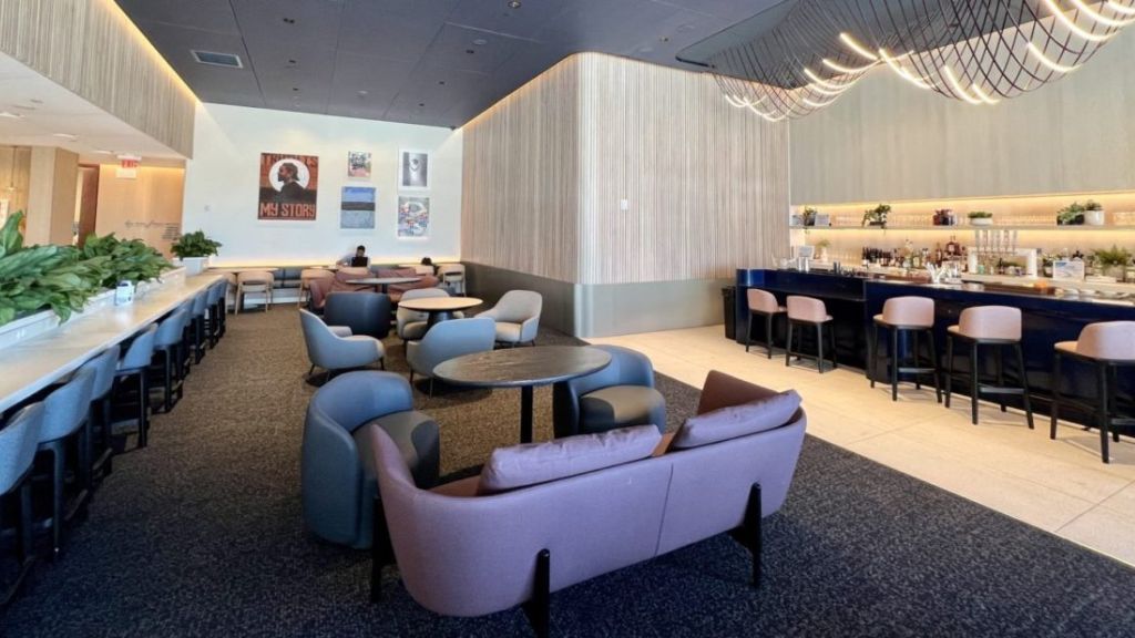Capital One Lounge (Plaza Premium)