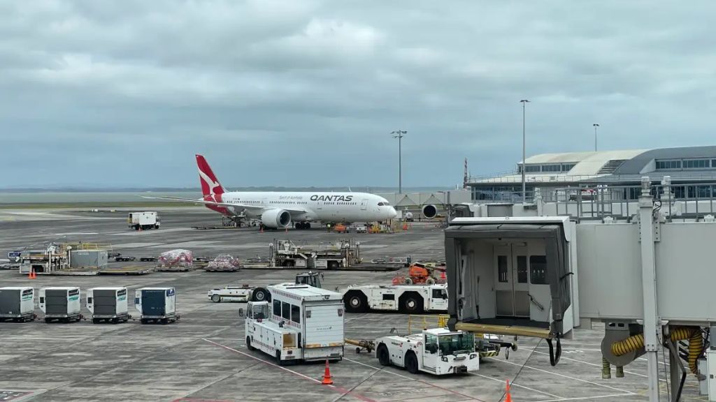 Information of Qantas Airways JFK Terminal