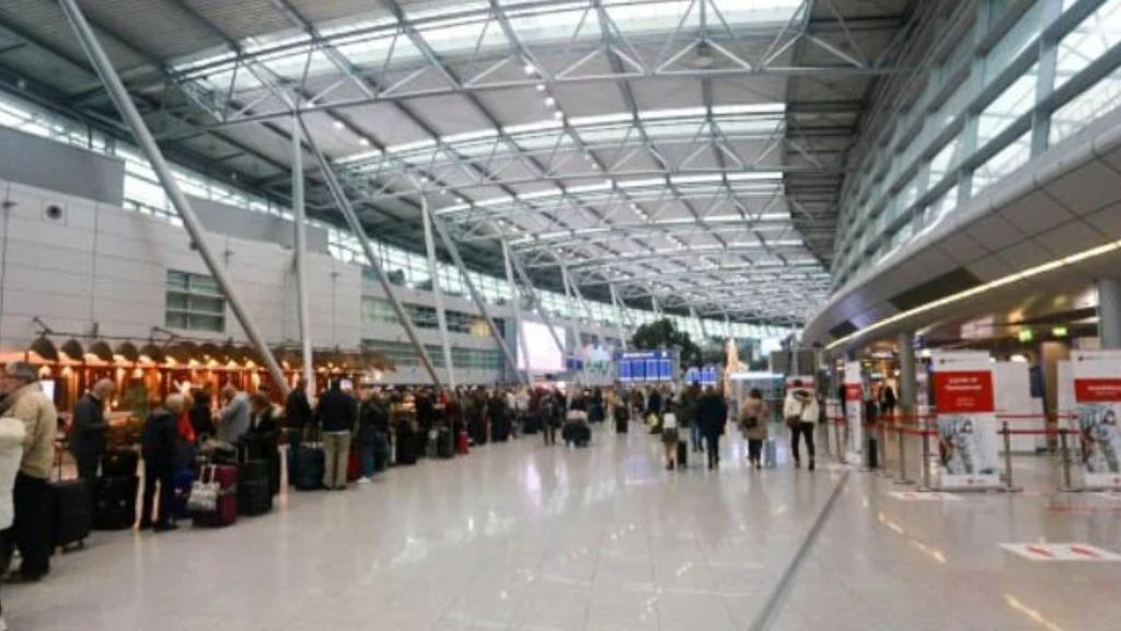 Aer Lingus Dusseldorf International Airport – DUS Terminal