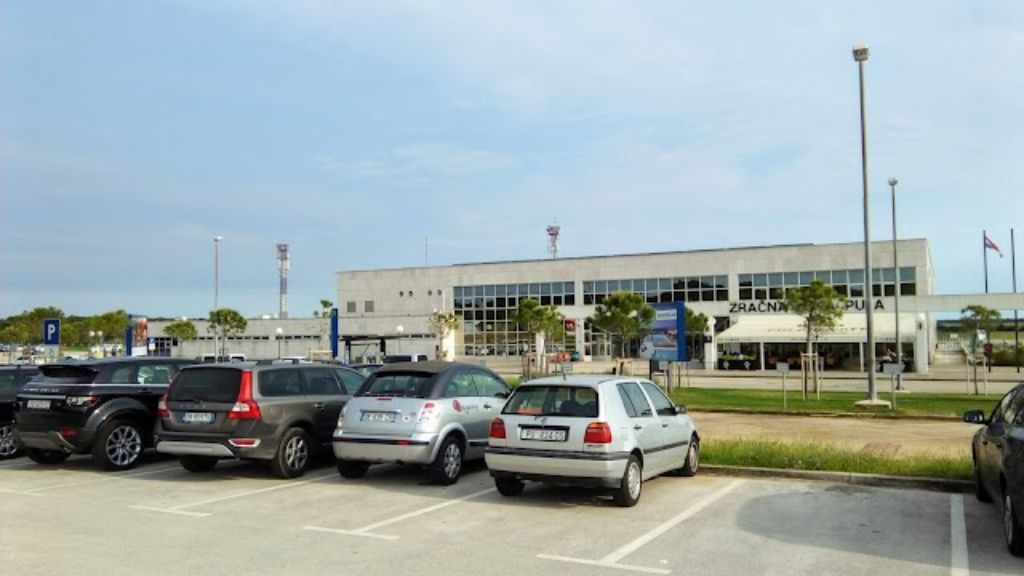 Croatia Airlines Pula Airport – PUY Terminal