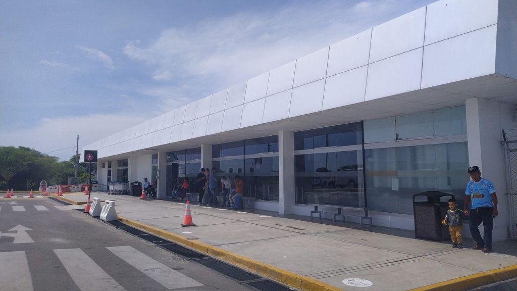 Sky Airlines Alfredo Mendivil Duarte Airport – AYP Terminal