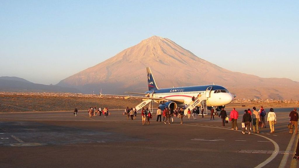 Sky Airlines Alfredo Rodriguez Ballon Airport – AQP Terminal