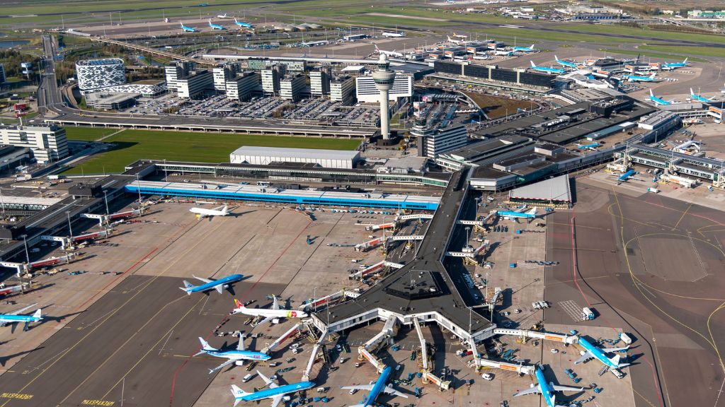 Xiamen Airlines Amsterdam Airport Schiphol – AMS Terminal