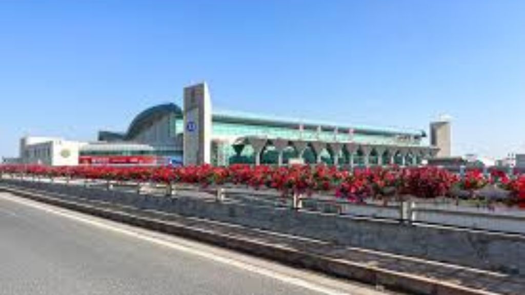 Xiamen Airlines Ürümqi Diwopu International Airport – URC Terminal