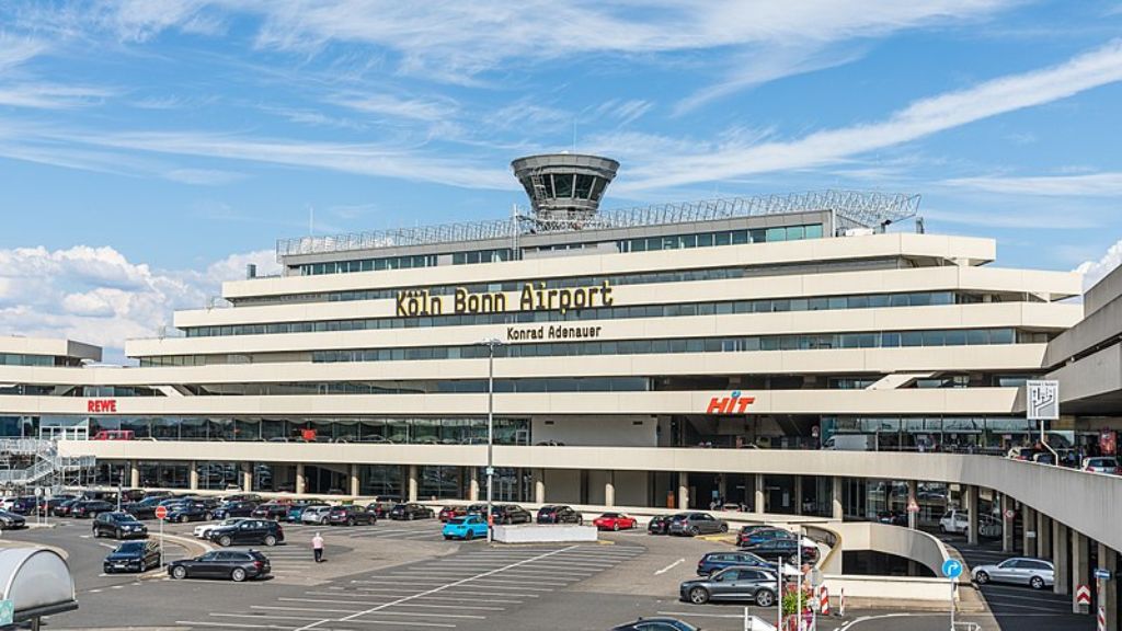 Lufthansa Airlines Cologne Bonn Airport – CGN Terminal