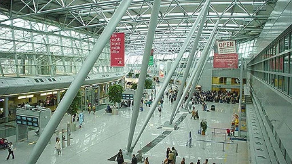 Lufthansa Airlines Düsseldorf Airport – DUS  Terminal