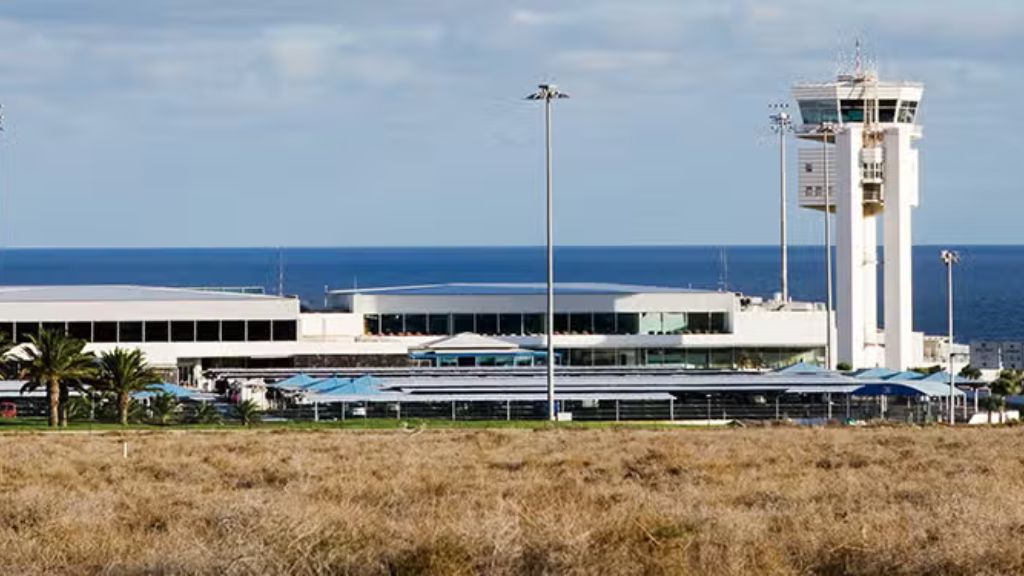 Contour Airlines Lanzarote Airport – ACE  Terminal