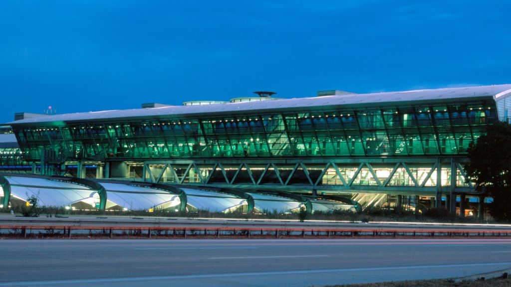 Contour Airlines Leipzig/Halle Airport – LEJ  Terminal