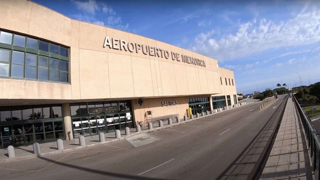 Swiss Airlines Menorca Airport – MAH Terminal