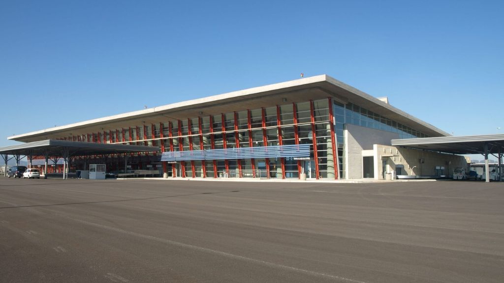 Contour Airlines Nea Anchialos National Airport – VOL Terminal