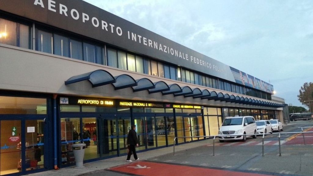 LOT Polish Airlines Federico Fellini International Airport – RMI Terminal