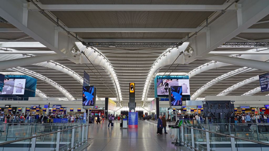 Qatar Airways Heathrow Airport – LHR Terminal