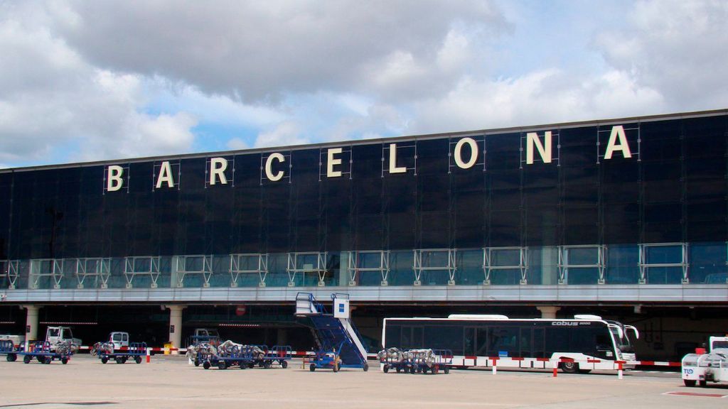 Cathay Pacific Airways Josep Tarradellas Barcelona-El Prat Airport – BCN Terminal