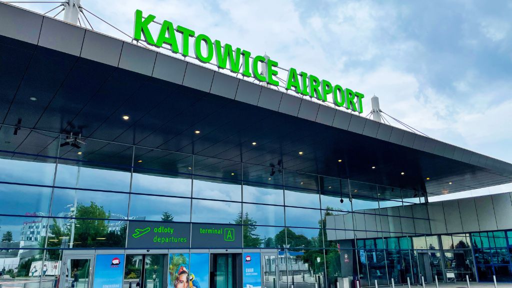 LOT Polish Airlines Katowice International Airport – KTW Terminal