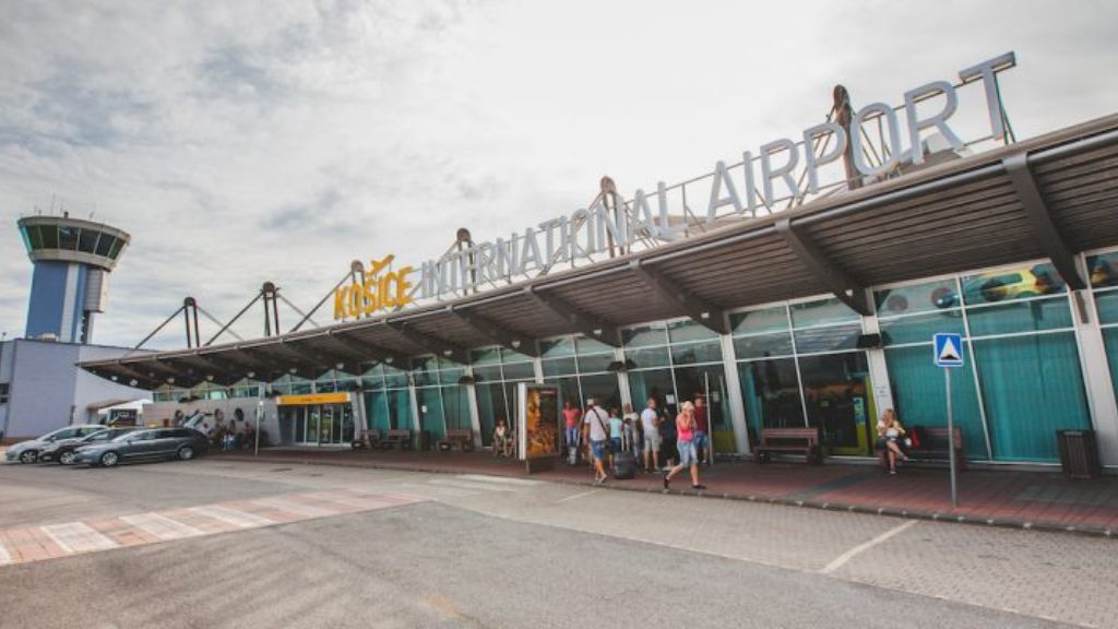 LOT Polish Airlines Košice International Airport – KSC Terminal