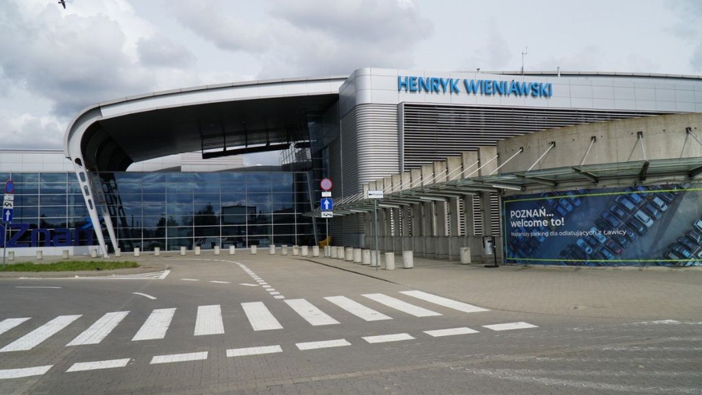 LOT Polish Airlines Poznań Airport – POZ Terminal